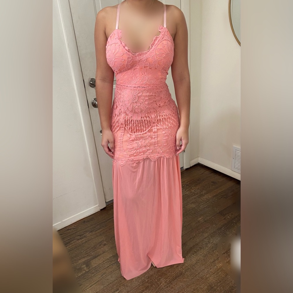 Pink lace mesh overlay trumpet dress size smalll